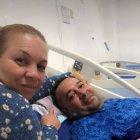  Víctor Rivas se recupera con el apoyo de su familia.  