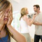  Si hay hijos piensa en el bienestar de ellos. La separación es con tu pareja, no con los niños.   