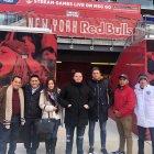  Empresarios, directivos amarillos y rojos en el Red Bull Arena. 