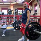  La octogenaria quien es levantadora de pesas evitó que le roben 