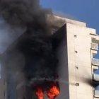  Según versiones de personas que salían del hotel, la explosión se hanría producido en el piso 14. 