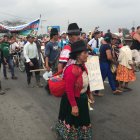  Indígenas llegan al cantón El Triunfo entre aplausos y gritos eufóricos. 