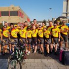  Este grupo de ciclismo se formó en 2016 con el objetivo de recaudar fondos para organizaciones de salud sexual.  