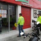  ‘Pillos’ habrían perforado una pared para ingresar el negocio.  