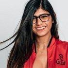  La exactriz dice que se aprovecharon de ella y que fue sometida a presiones. 