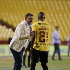  Leonardo Ramos junto a Angelo Quiñónez. 