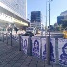  En los exteriores del Complejo Judicial Norte hay carteles con los que se exige justicia en el caso. 