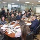  Sesión de comparecencias continúa con la Comisión de Soberanía.  