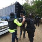  La Policía asistió en el control y detuvo al menos a 17 personas. 