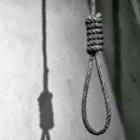  Referencial. La madre de 22 años primero habría ahorcado a su hija con una cuerda y después hizo lo mismo con ella. 