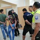  Los involucrados encadenaron y amenazaron de muerte a un taxista informal. 