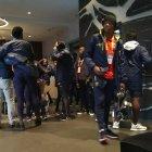  Zapatos de fútbol y ropa deportiva fueron los otros artículos más buscados. Aunque, la gran mayoría volvió al hotel con las manos vacías, decepcionada por los precios.  