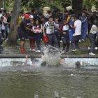  El Municipio de Quito informó en días pasados que las lagunas de los parques de La Alameda y La Carolina serían cercadas completamente para evitar daños a la ciudad. 