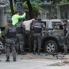  Personal especializado revisó la escena de la explosión y posterior incendio. 