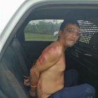  El hombre fue agredido por los moradores del recinto antes de ser entregado a los uniformados. 