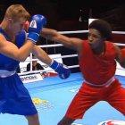  Castillo (traje azul) cuando venció al húngaro Adam Hamori. 