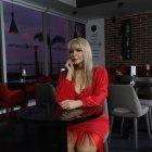  Referencial. La cantante Silvana sufrió accidente tras un sismo. 