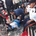  Los uniformados descubrieron que la víctima tenía en su boca al menos unas “15 funditas de dosis de alcaloide” según Mario Castro, subjefe del Comando de Policía del Azuay.  