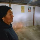  En el barrio presumen que fue una expareja de la víctima. Una cámara de seguridad habría captado a cuatro personas bajarse de un taxi y dirigirse hasta la vivienda. 