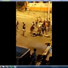  Captura de pantalla. La mujer quedó herida en la calle.  