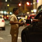  El joven utilizaba el uniforme para vender en los semáforos.  