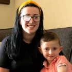  La mujer días atrás no veía nada con su ojo derecho. 