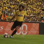  Andrea Pirlo, invitado especial para el evento, jugó 65 minutos con la amarilla. 