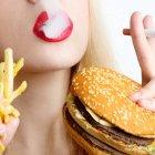  Referencial. El consumo de tabaco luego de comer provoca malestares gástricos. 