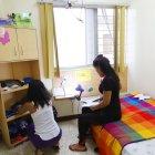  Las chicas que están internadas en el UCA deben mantener sus habitaciones organizadas. 