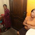  La hija, Lucía Quimí, es quien cuida a la pareja de abuelitos. Ella tiene diabetes y no trabaja a tiempo completo. 