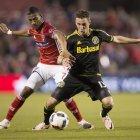  Carlos Gruezo pasa del FC Dallas al FC Augsburg de Alemania, donde creen que su juego ‘encajará’ a la perfección. 