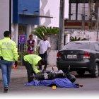  En el sitio quedaron los casquillos nueve milímetros usados en el crimen. 