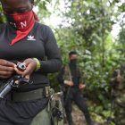  A las mujeres se les exige igual que a los varones en el cumplimiento de sus tareas. 