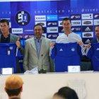  Rescalvo, que dejó la semana pasada al líder, Independiente, para aceptar el proyecto de Emelec, tendrá una difícil prueba ante Olmedo en su afán de rescatar de una crisis futbolística al equipo.  