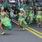  Los niños abren el telón de las festividades y son los protagonistas del primero de tres desfiles. El segundo es el domingo 3 que es de la confraternidad y el lunes 4 que es el desfile de la Ronda Nocturnal. 