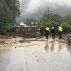  Según el Ministerio de Transporte y Obras Públicas (MTOP), un puente provisional o conocido como bailey será levantado en el sitio. 