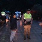  Las labores de búsqueda de los turistas continúan en la zona del incidente. 