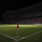  Así lucía el interior del Estadio Metropolitano de Lara. La falta de energía eléctrica en Venezuela obligó a que se reprograme el partido Deportivo Lara-Emelec. 