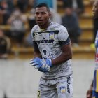  El arquero se coronó campeón recientemente con Delfín. 