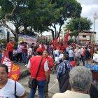  Manifestantes se aglomeraron en el Parque Chile, centro-sur de Guayaquil.  
