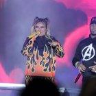  Los cantantes se presentaron a las 23:30.  El inicio del concierto estaba pautado para las 20:30.   