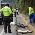  Un hombre cayó de una loma que se encuentra a un costado de El Trébol, en el oriente de Quito. Aún no ha sido identificado por sus familiares. 