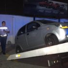  El ataque fue grabado. Una oreja del agente se desprendió por la agresión del conductor.  