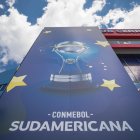  La decoración afuera del estadio también fue instalada. 