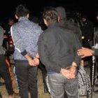  Los tres fueron detenidos el 17 de diciembre de 2018 cuando la embarcación en la que viajaban fue interceptada por la Fuerza Especial Naval en el Pacífico. 