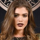  Valentina Sampaio, la joven modelo de 22 años que ha hecho historia como modelo. 