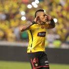  El Loco Álvez se volverá a enfundar la amarilla, con la que quedó campeón. 