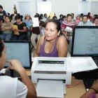  Hasta el pasado 4 de enero se registraron 88.998 alumnos inscritos en la región Costa y 32.016 estudiantes en zona 8. Las clases iniciarán el próximo 22 de abril. 