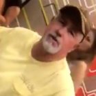  El estadounidense empezó a insultar a la ecuatoriana de forma agresiva.Q 