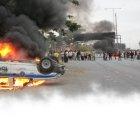  El día del accidente, moradores de cooperativas cercanas a la Perimetral quemaron la camioneta causante de la tragedia y un patrullero de la CTE. 